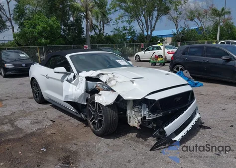 2020 Ford Mustang Ecoboost Premium z USA, uszkodzony, nr VIN 1FATP8UH5L5119781